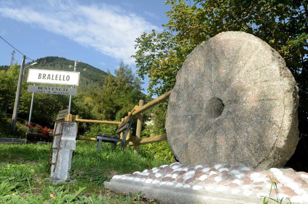 Albergo Ristorante Da Piercarlo Brallo Di Pregola ภายนอก รูปภาพ